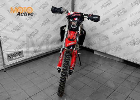 Эндуро / кроссовый мотоцикл BSE Z11 Red Black (020)